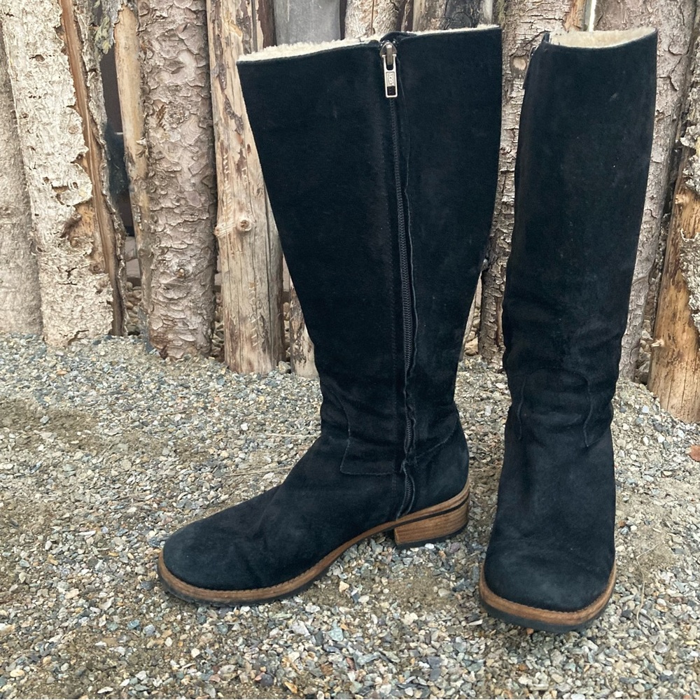 UGG Black Suede Shearling Tall Zipper Boots 9